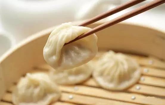 上海有哪些著名的小吃？有什么推薦嗎？