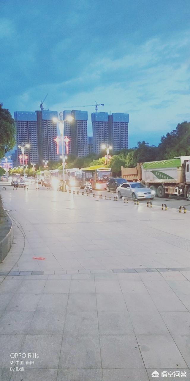 你愿意去崀山旅游還是衡山旅游??？為什么？